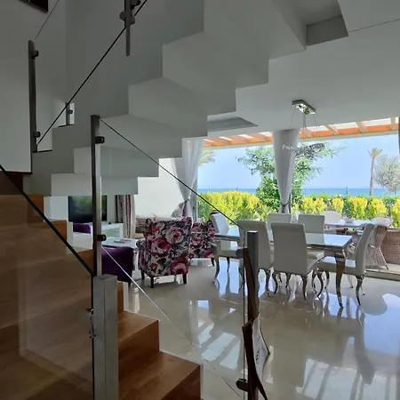 Paradise Luxury Sea View Дом отдыха